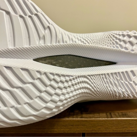 UA Velociti Elite 2 - Picture 13 of 16